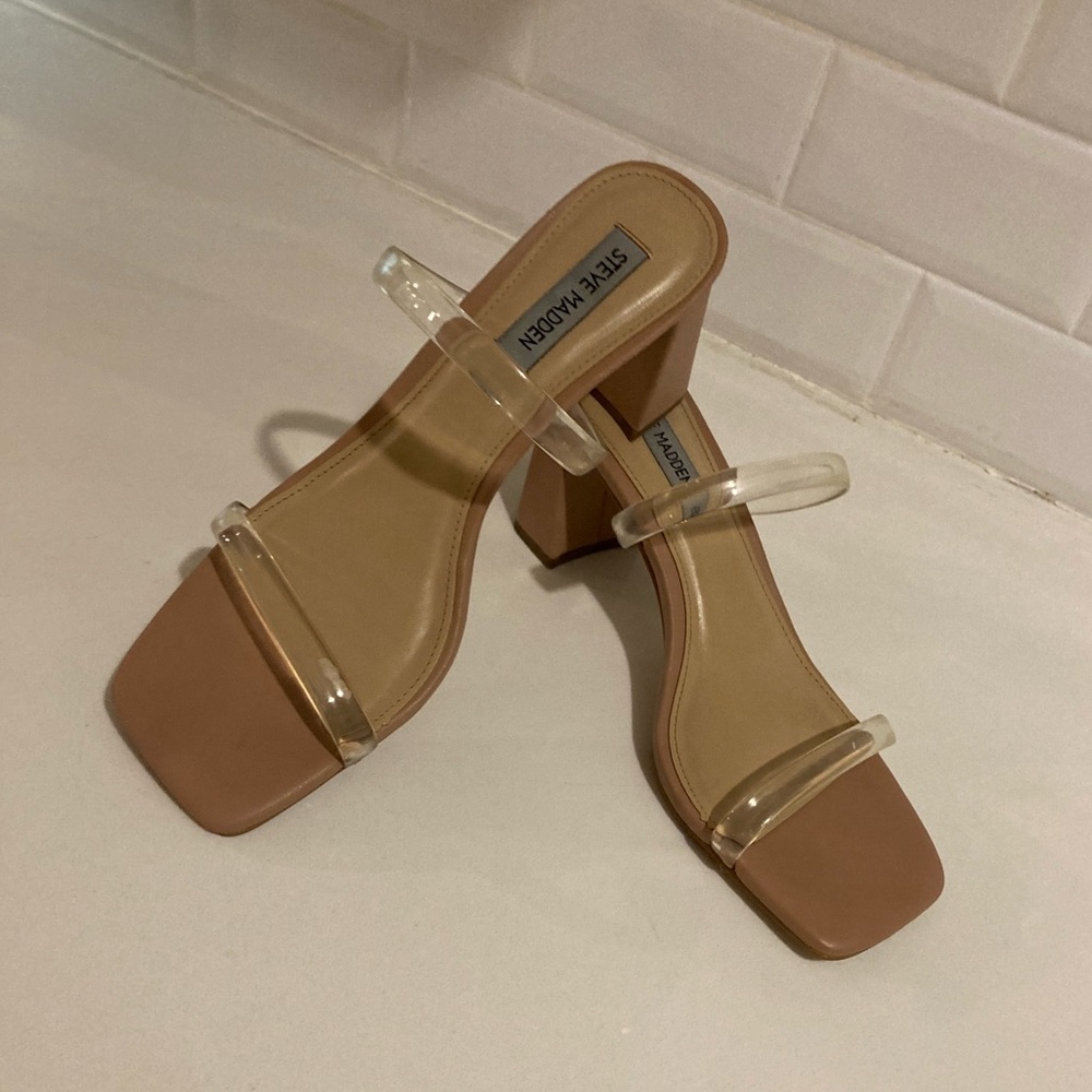 Steve Madden Sandals Size 8
